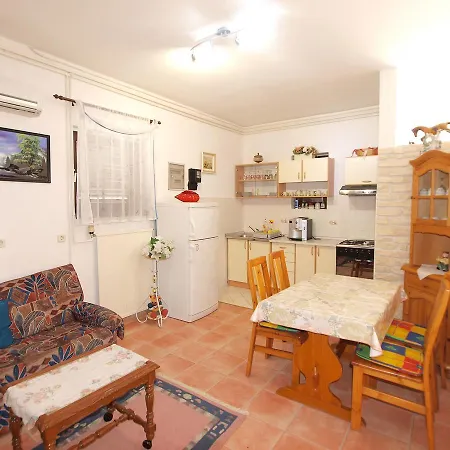 Apartman Mato 1488 Póla